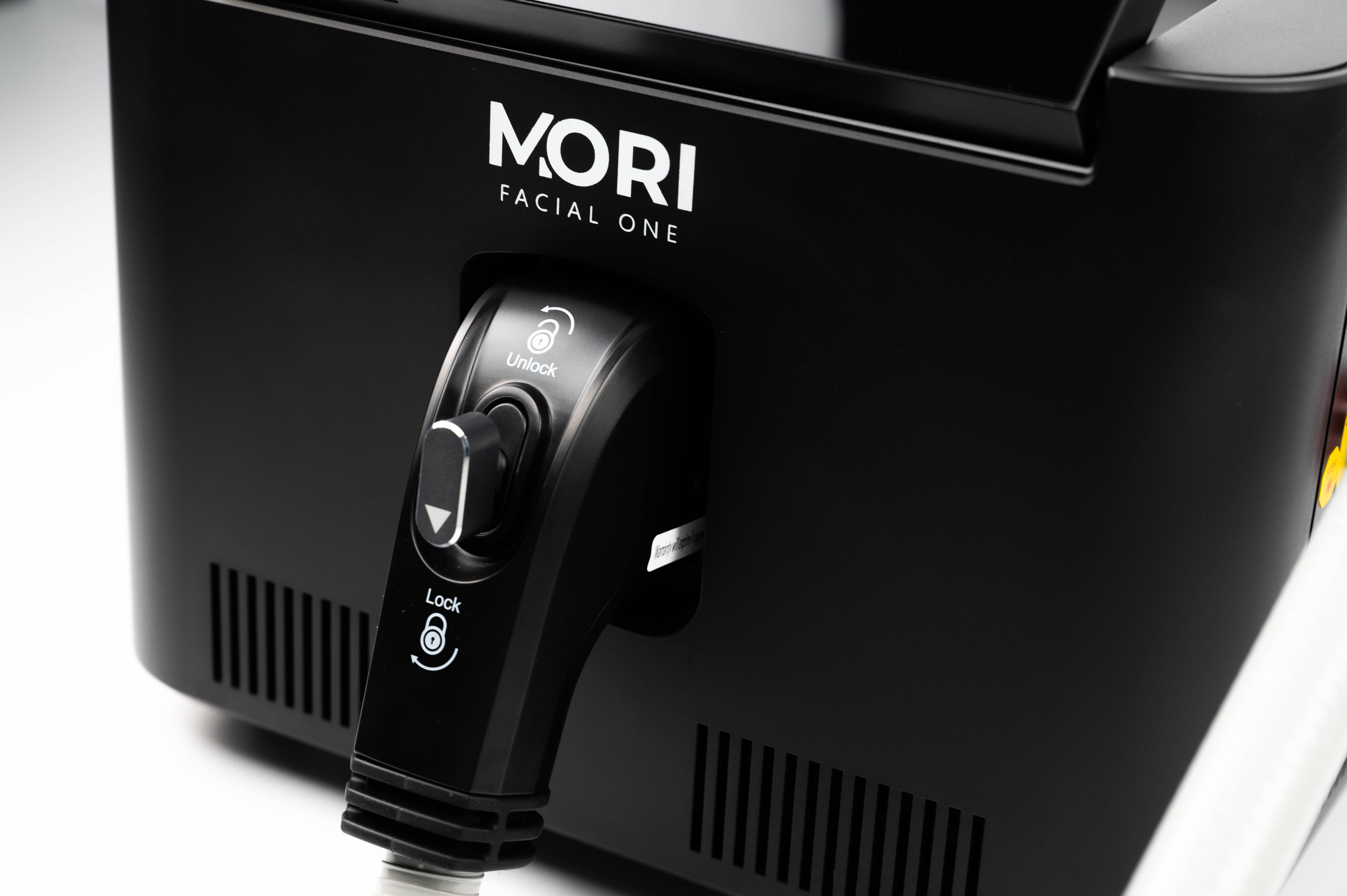 Mori Facial One IPL en RF voor gezichtsontharing