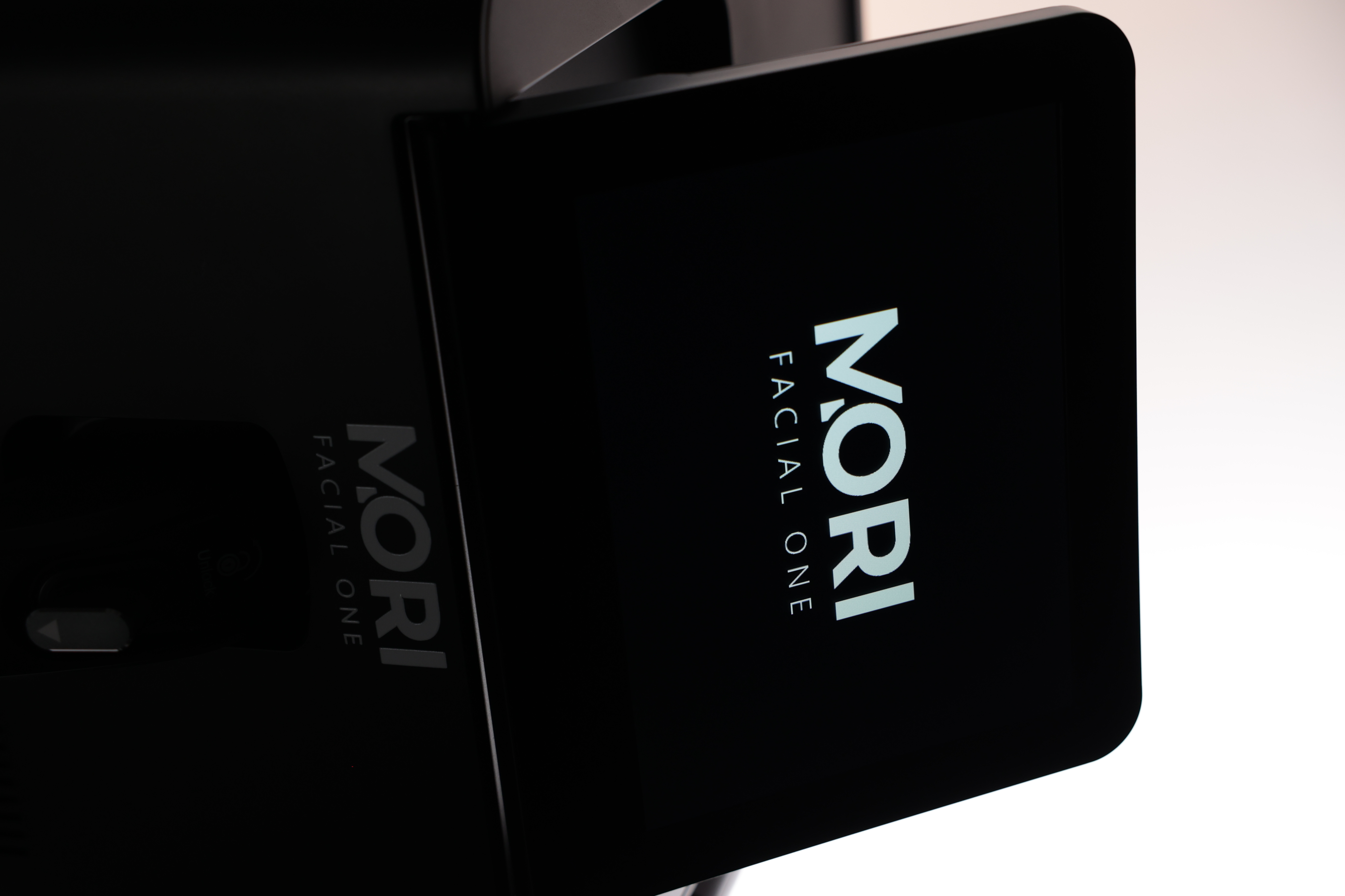 Mori Facial One IPL en RF voor gezichtsontharing